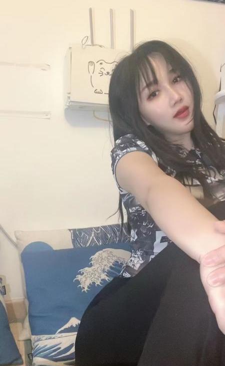 御姐奶斯