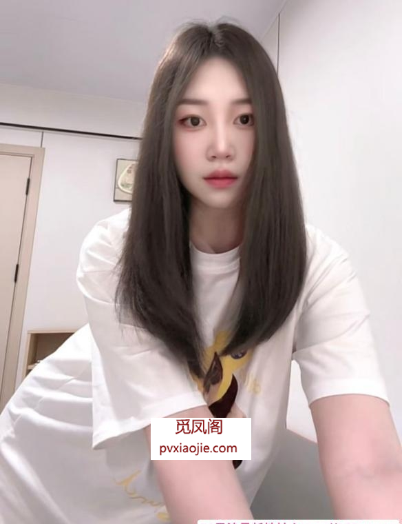 大长腿美少女