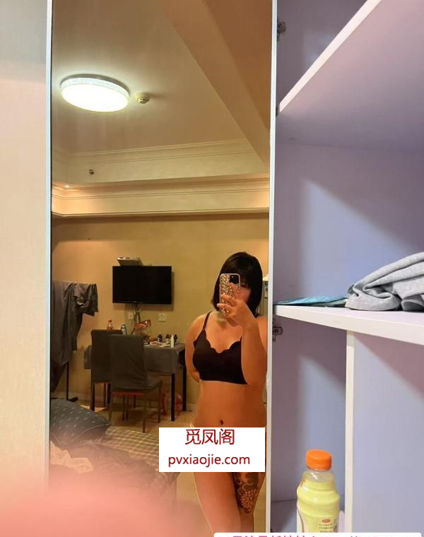 体验纹身小妹