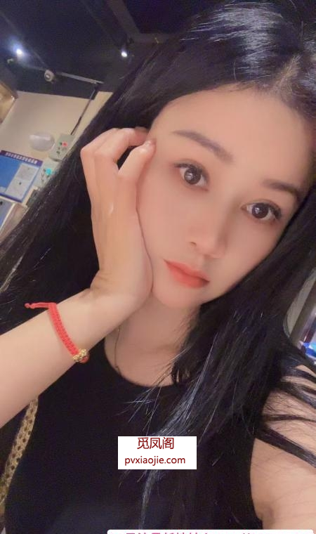 白嫩泡芙妹妹