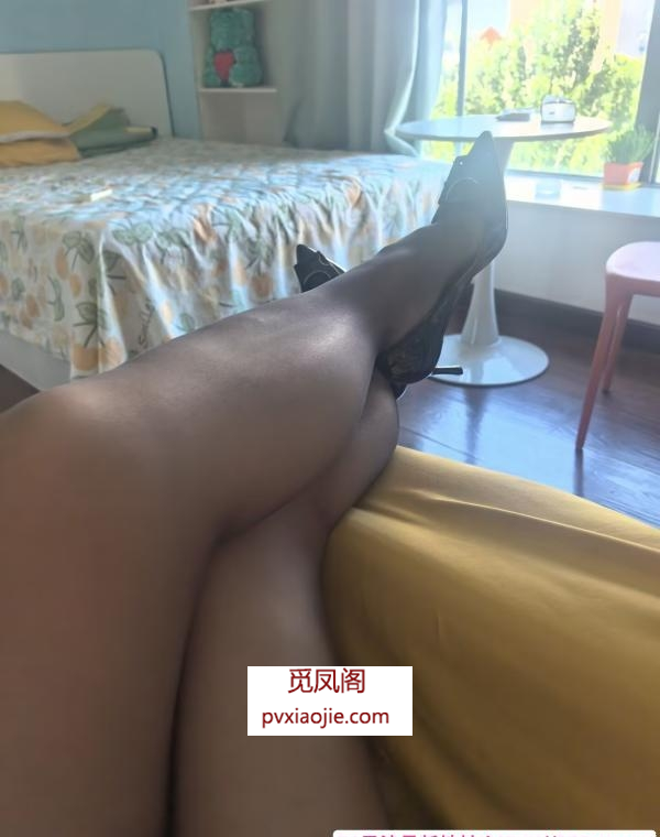 大胸少妇芳芳