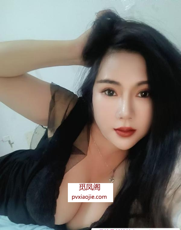 大奶性感骚妇