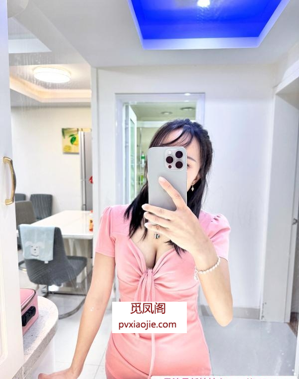 六合静静