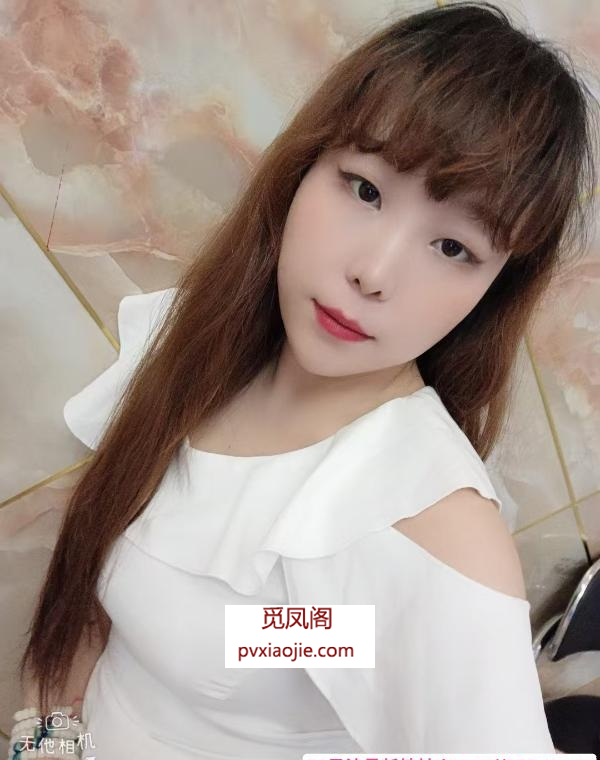 微胖大胸少妇