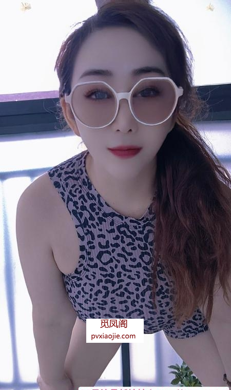 服务耐心熟女