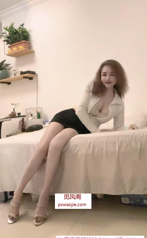 邻家巨乳少妇