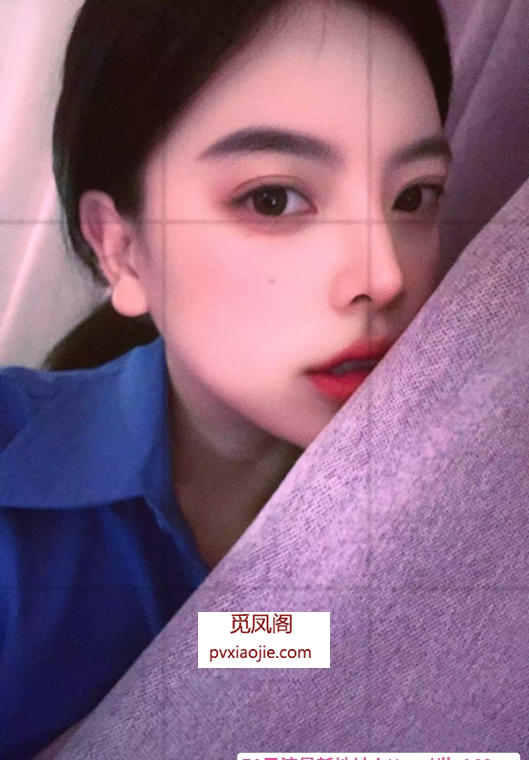 马群笑笑