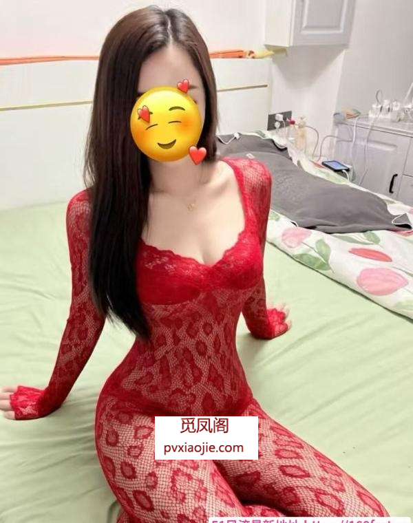 大胸美人妻